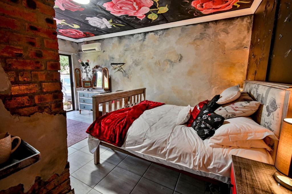 Iszis Guest House บลูมฟอนเทน ภายนอก รูปภาพ