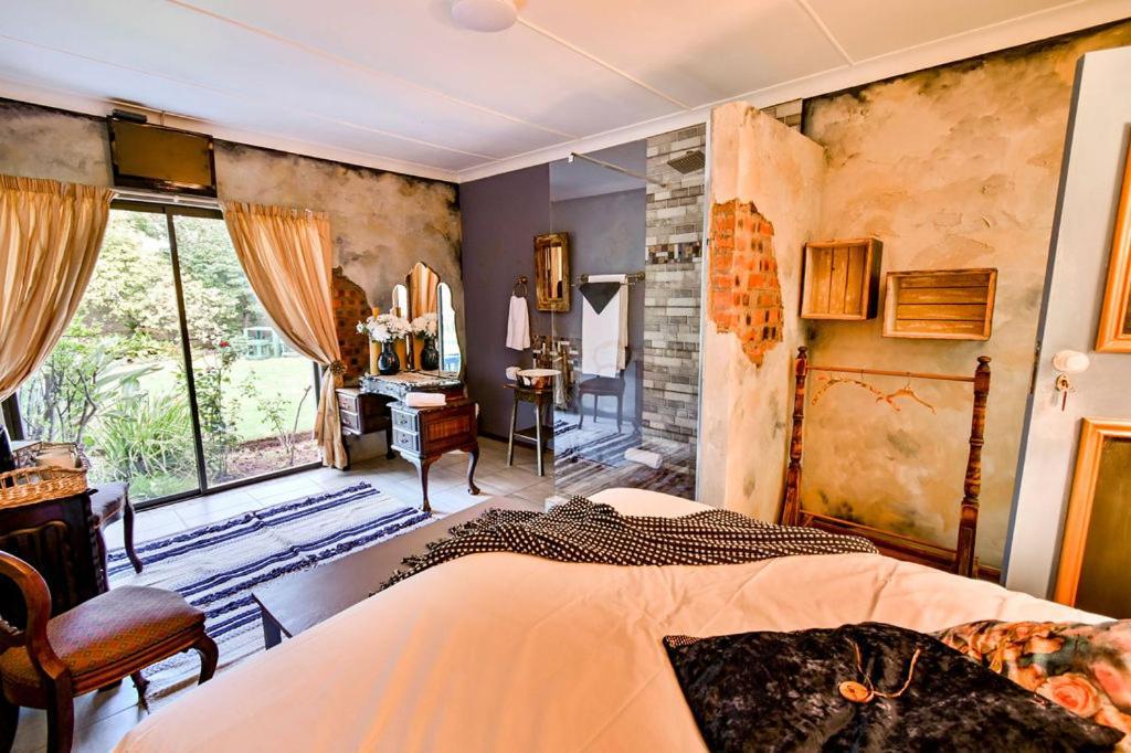 Iszis Guest House บลูมฟอนเทน ภายนอก รูปภาพ