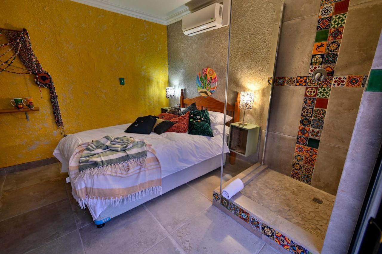 Iszis Guest House บลูมฟอนเทน ภายนอก รูปภาพ
