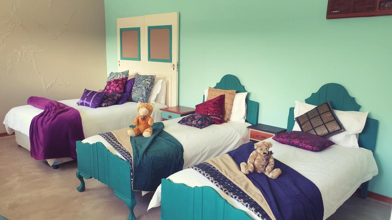 Iszis Guest House บลูมฟอนเทน ภายนอก รูปภาพ